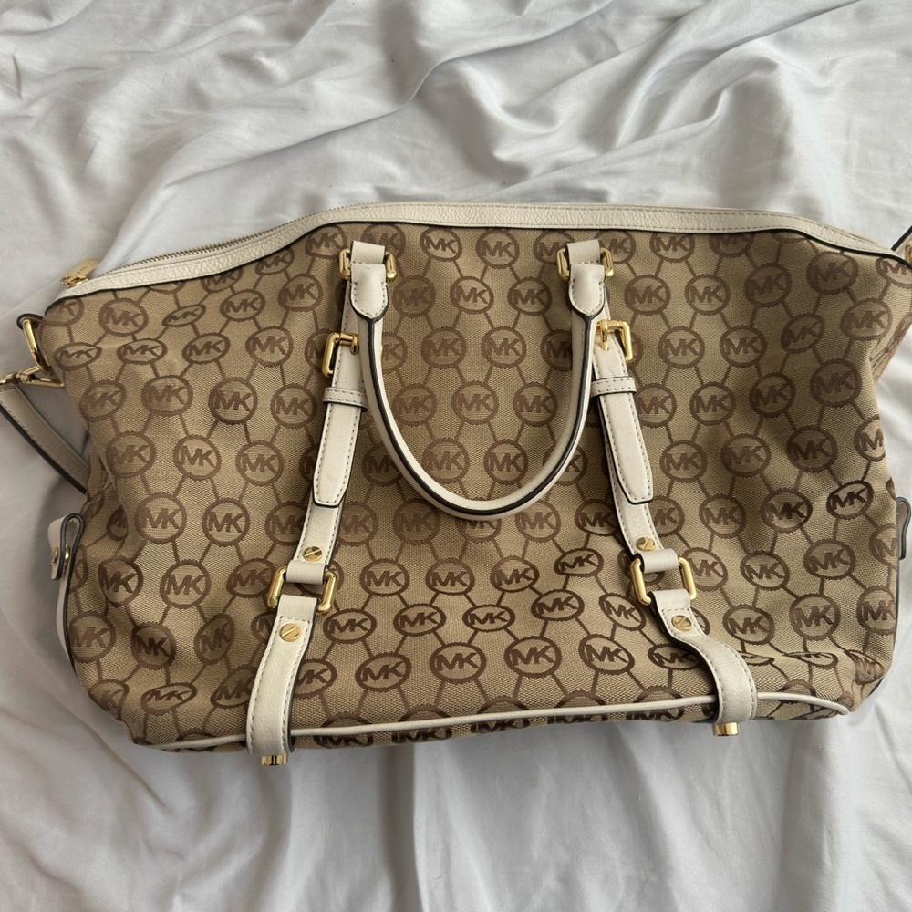 Michael Kors Tan and Cream Shoulder Bag